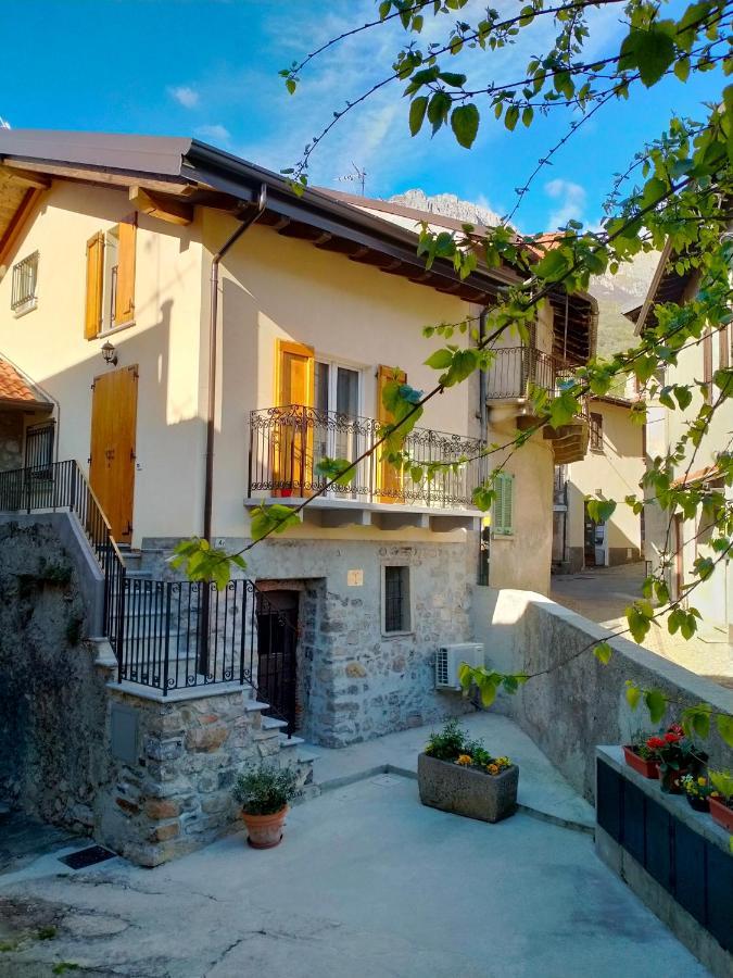 Maison Cascina Amelie Abbadia Lariana Luaran gambar